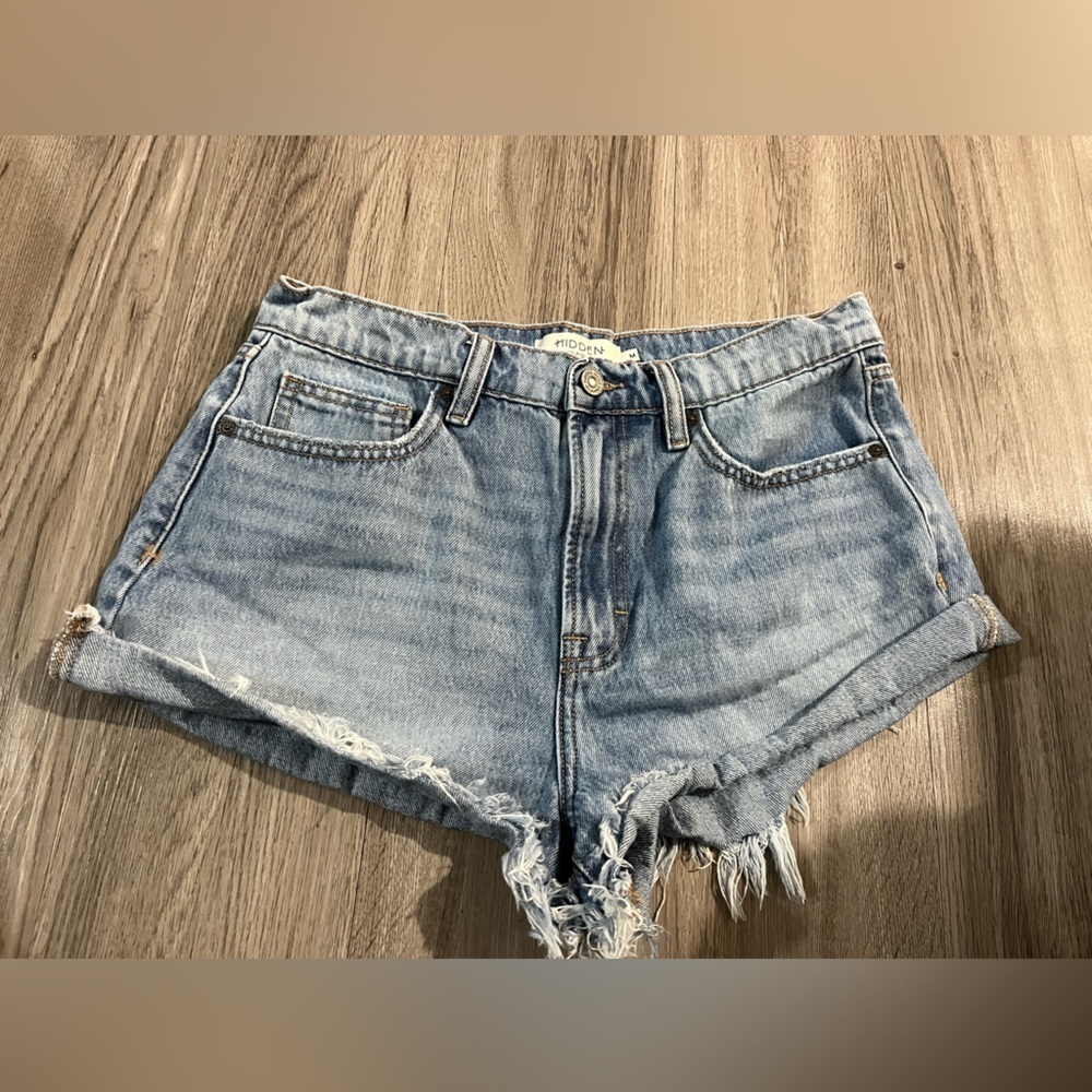 HIDDEN Los Angeles jean shorts